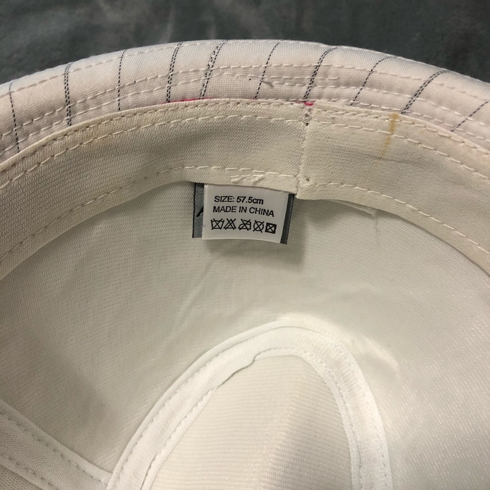 Hat - Picture 3 of 3